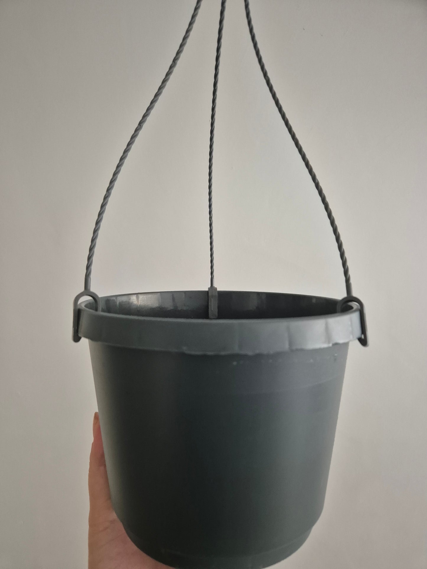 2x Hanging plant pot with hook Grey 17cm plastic planter perfect for Houseplant